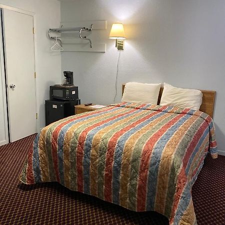 Regency Inn Comanche Екстер'єр фото