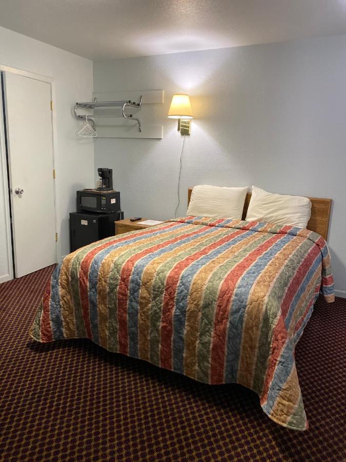 Regency Inn Comanche Екстер'єр фото